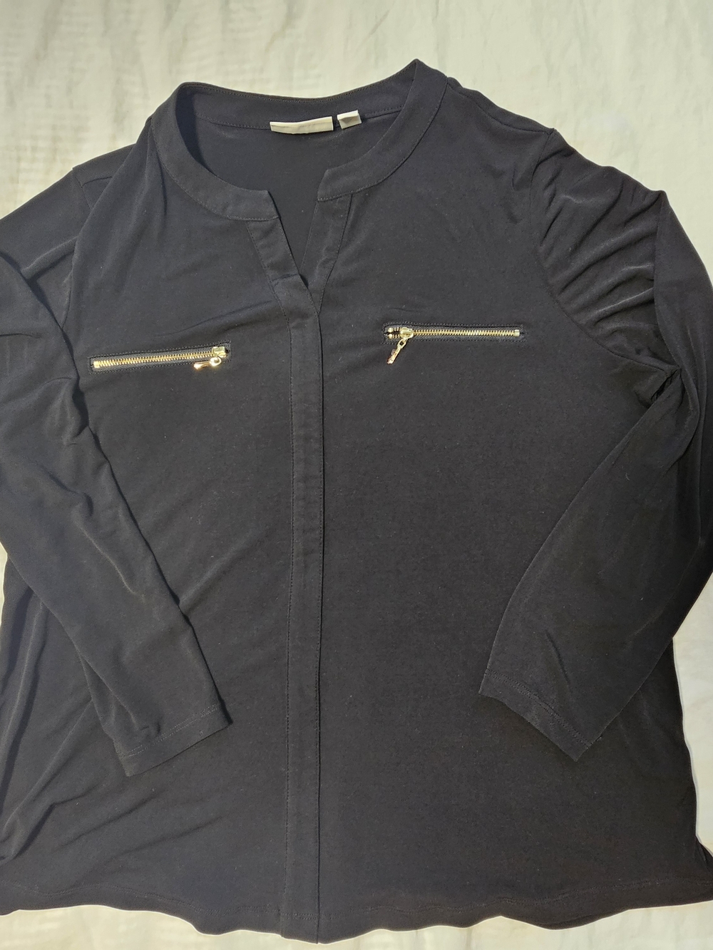Susan Graver Black Zip-Pocket Pullover Top with Gold Hardware Size XL